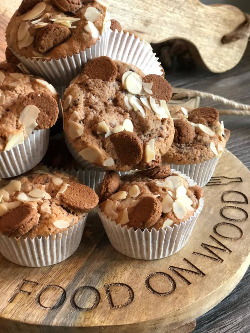 Pepernoten muffins met pure chocolade (Sinterklaas) Te bestellen vanaf 8 stuks