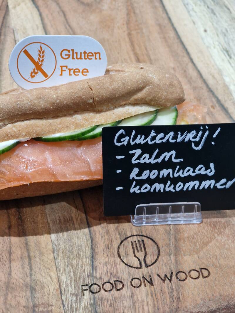 broodje Zalm met Roomkaas & komkommer