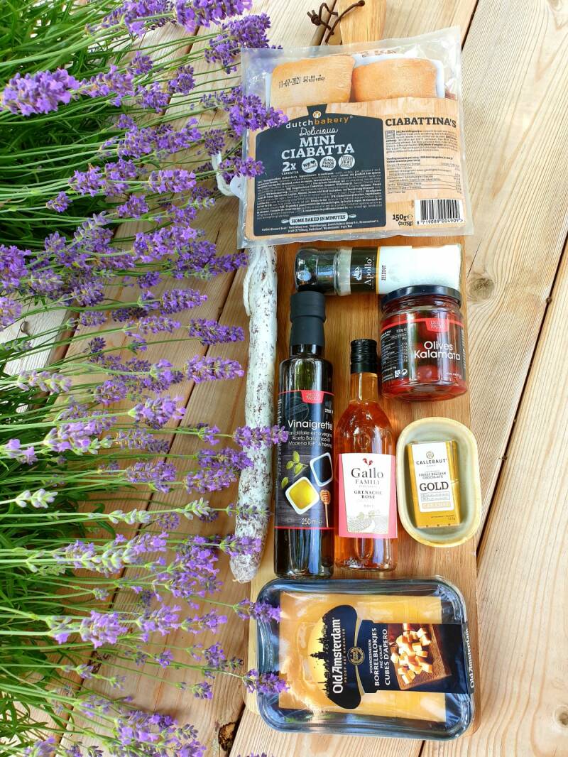 Borrelpakket Lavender Summer — Pakket zonder borrelplank