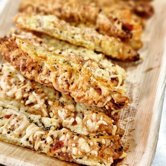 Italiaanse Kaasstengels met Parmaham en Italiaanse kruiden — Met parmaham