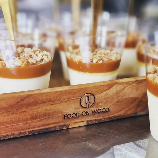 Panna Cotta met salted caramel & pinda's